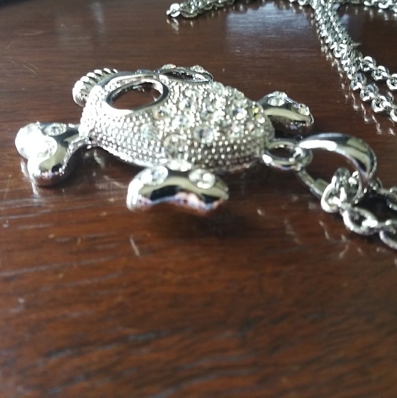 Large Skeleton Head with Crystals Necklace - Picture 7 of 8